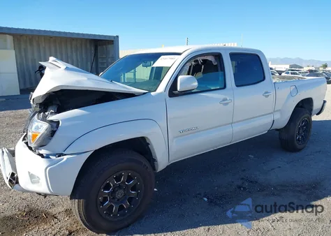 2015 Toyota Tacoma Prerunner V6 из США, поврежденный, VIN 3TMKU4HN2FM042647